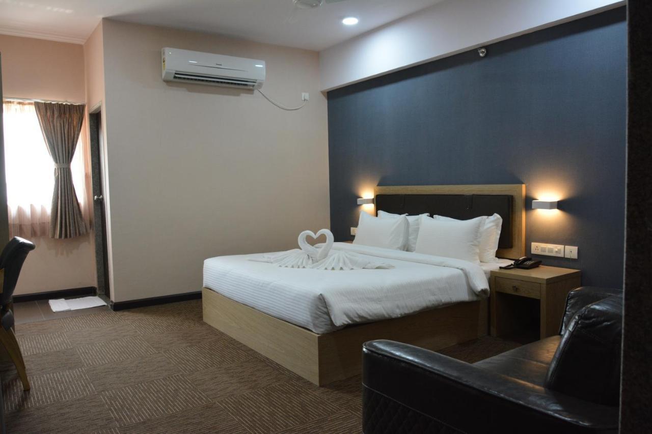 Treehouse Morina Hotel Vithalpur Exterior photo