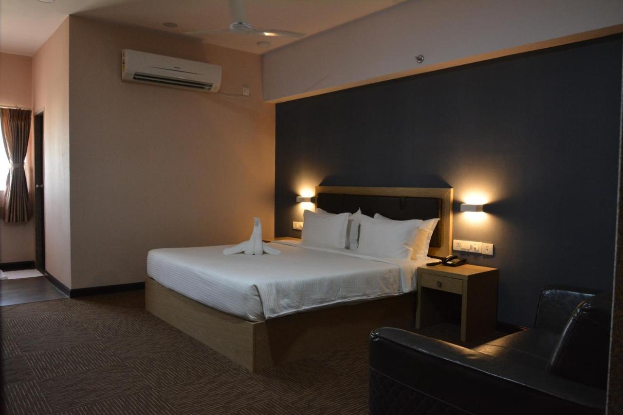 Treehouse Morina Hotel Vithalpur Exterior photo
